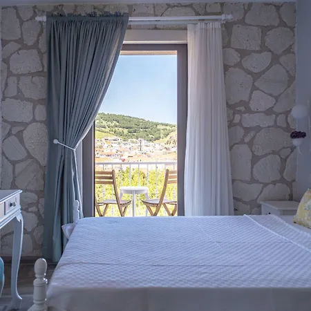 Hotel Tasada *